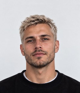 Андрей лазарев